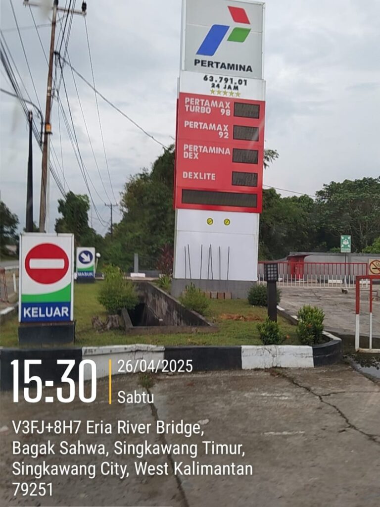Lapor Pak Kapolda !!! SPBU 63.791.01 Di Singkawang Diduga Langgar Aturan,BBM Subsidi Masuk Jerigen
