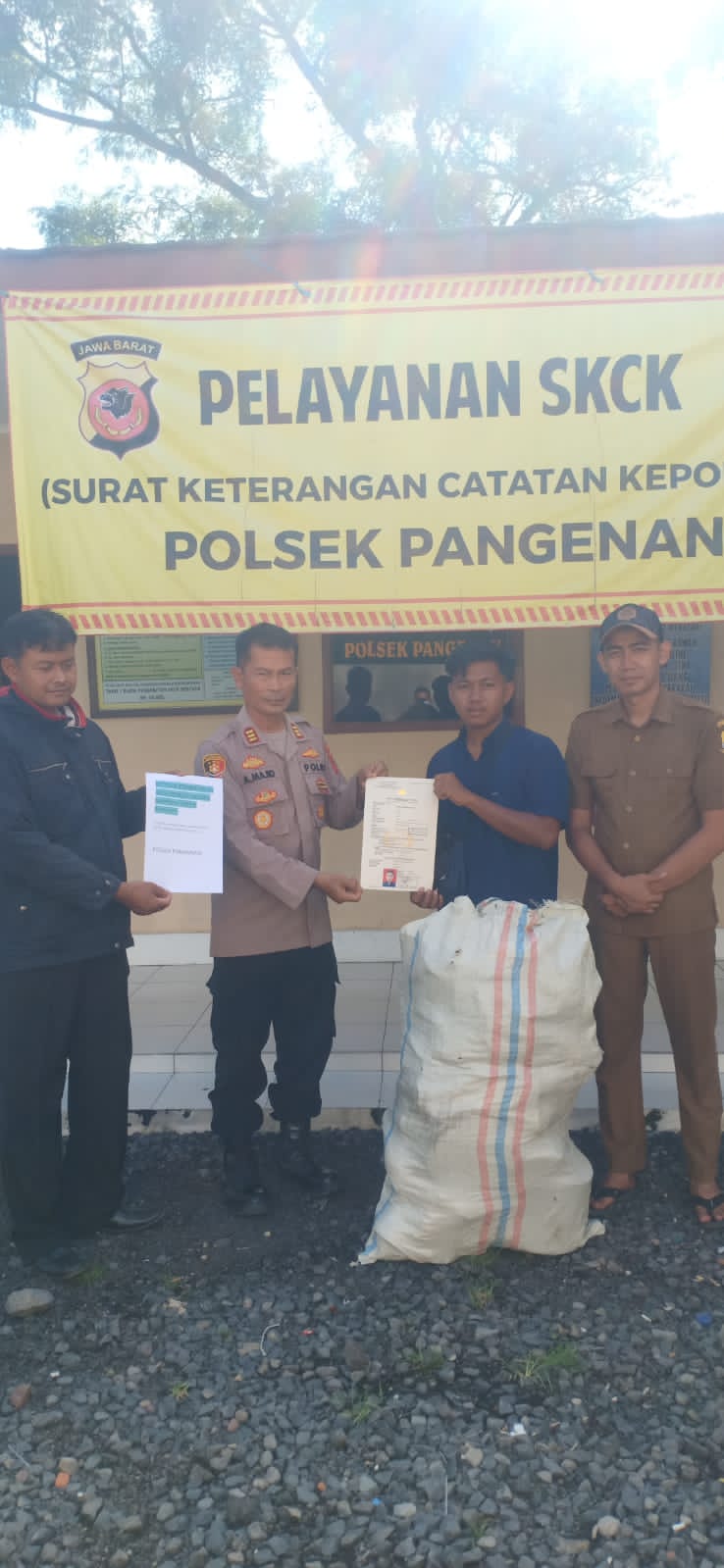 Polsek Pangenan Laksanakan Pelayanan Program Green Service SKCK