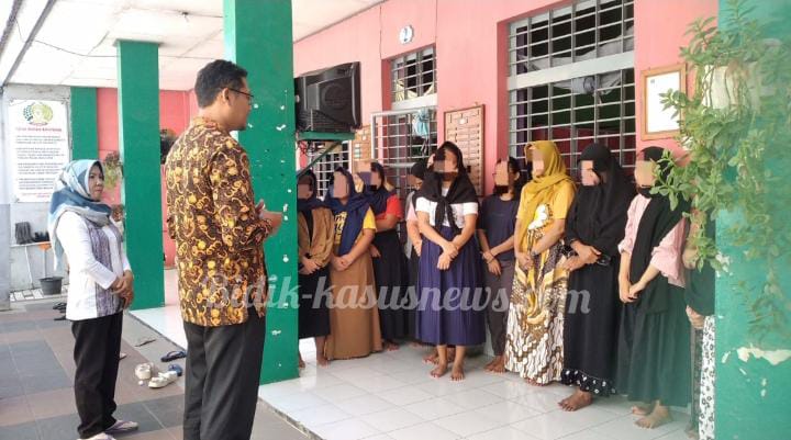 Kepala Rutan Jepara Berikan Pengarahan kepada Warga Binaan Perempuan: Dorong Kemandirian dan Kualitas Hidup Lebih Baik