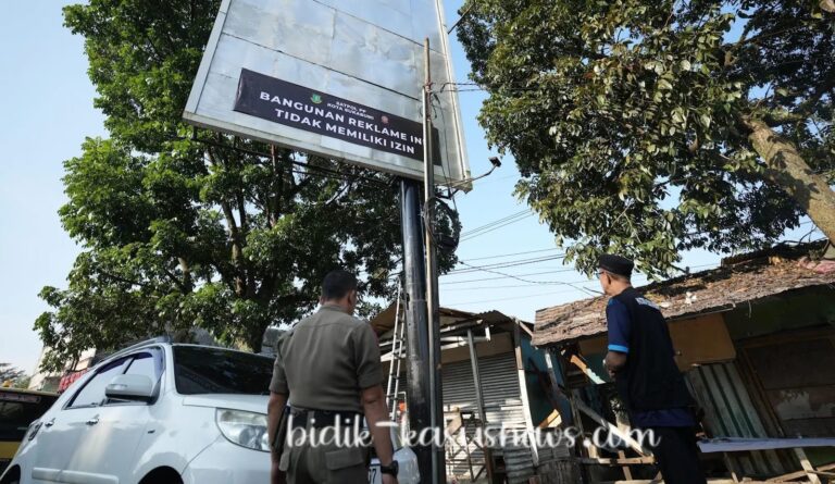 Pemkot Sukabumi Sikat Reklame Ilegal, Wali Kota: Ini Soal Keadilan dan Ketertiban!