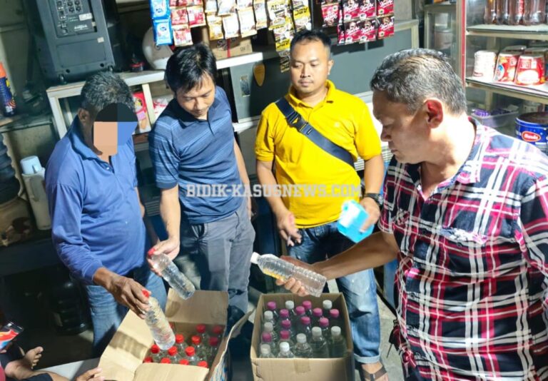 Razia Miras di Malam Takbiran, Polresta Cirebon Amankan Ratusan Botol Minuman Keras