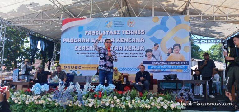 Dorong Keluarga Berkualitas, Zainul Munasichin Gaungkan Program Bangga Kencana di Ciracap