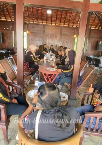 Srikandi Squad Nusantara Gelar Rapat Internal Perkuat Seduluran dan Transparansi KeuanganL