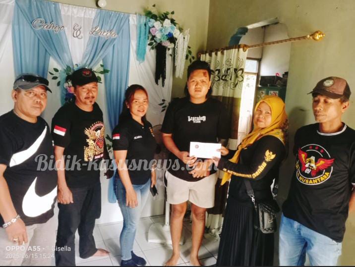 PAC Squad Nusantara Bangsri Tunjukkan Kepedulian, Jenguk Anggota yang Alami Kecelakaan