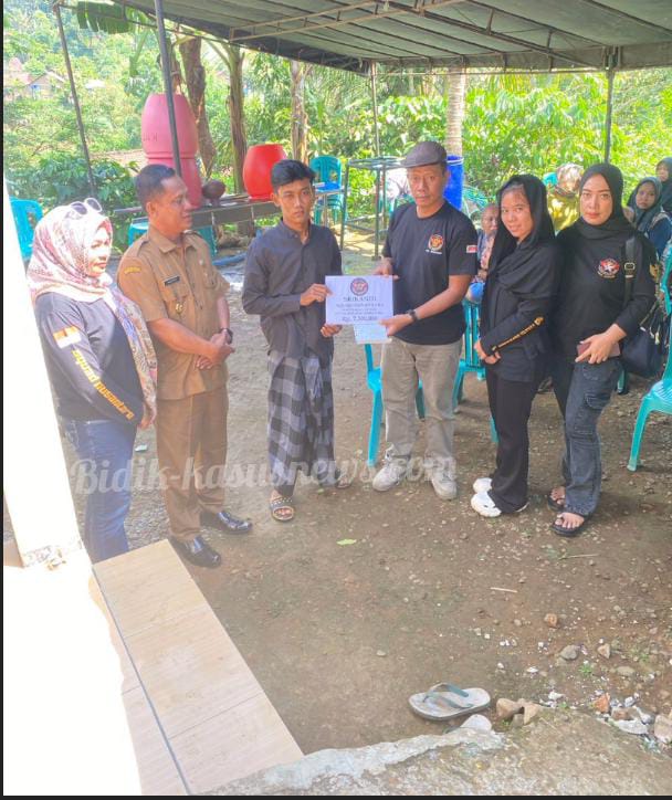 Solidaritas Tanpa Batas, Squad Nusantara Jepara Serahkan Donasi untuk Keluarga Alm. Abdul Hadi
