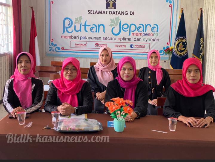 Semangat Tahun Baru Islam: Pegawai dan DWP Rutan Jepara Ikuti Pengajian Virtual Bersama PIPAS