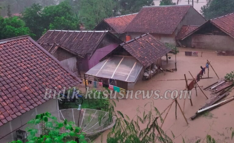 Sungai Cilangkob Meluap, Sejumlah Kampung di Kecamatan Cidolog Terendam Banjir