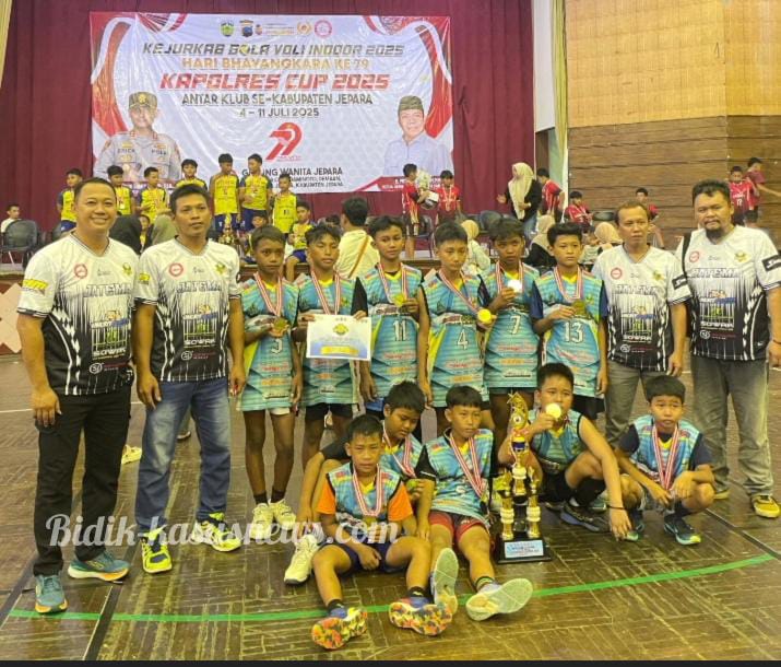 Tim Bola Voli Jatema Anakasuhan SQUAD NUSANTARA DPC Jepara Raih Juara 1 di Kapolres Cup 2025
