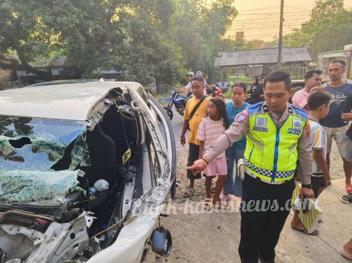 Kecelakaan Beruntun di Mambak Jepara, Balita Terluka Akibat Truk Kayu Hilang Kendali