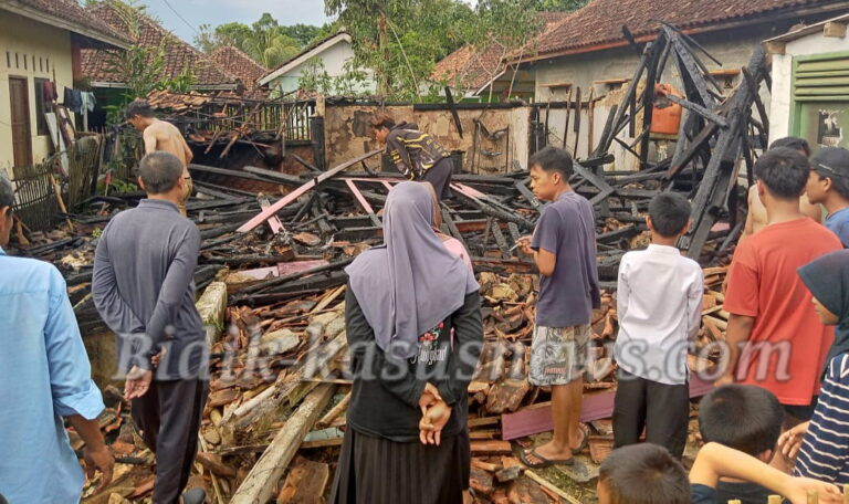 Rumah Warga Surade Ludes Terbakar, Kerugian Ditaksir Rp100 Juta