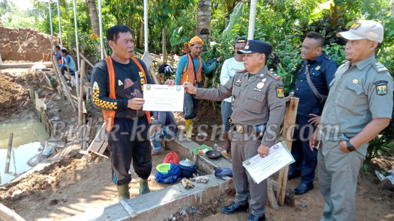 Pembangunan Tower di Surade Diduga Ilegal, Pemkab Sukabumi Layangkan Teguran