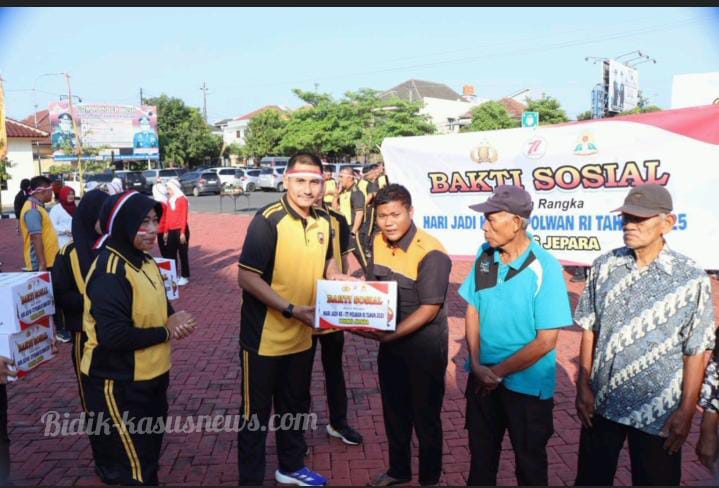 Polres Jepara Rayakan HUT RI ke-80 dan HUT Polwan ke-77 dengan Olahraga, Lomba Tradisional, dan Bazar UMKM