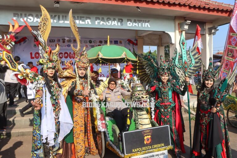 Forkopimda Plus Kabupaten Cirebon Meriahkan HUT RI ke-80 dengan Lomba Goes Becak Hias di Kawasan Batik Trusmi