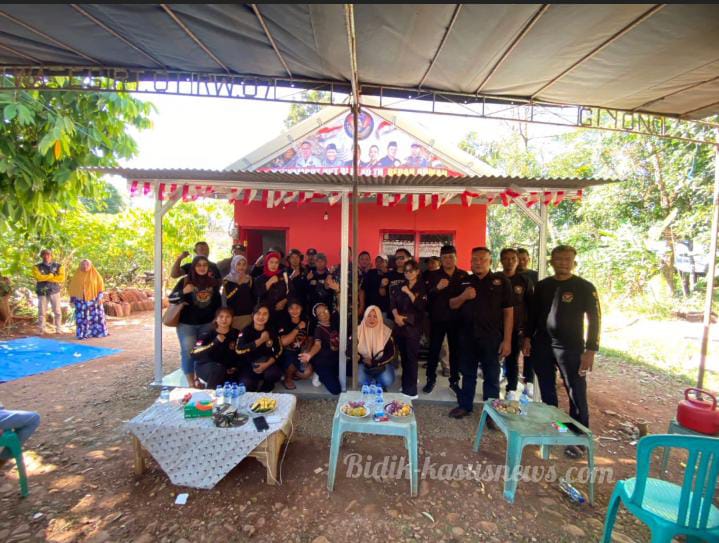 Peresmian Bedah Rumah di Bumiharjo, DPC Squad Nusantara jepara Serahkan Kunci kepada Warga