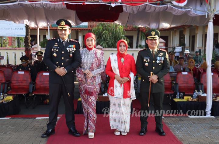 Penurunan Bendera Tutup Peringatan HUT ke-80 RI, Kapolres Jepara Tekankan Syukur dan Semangat Persatuan