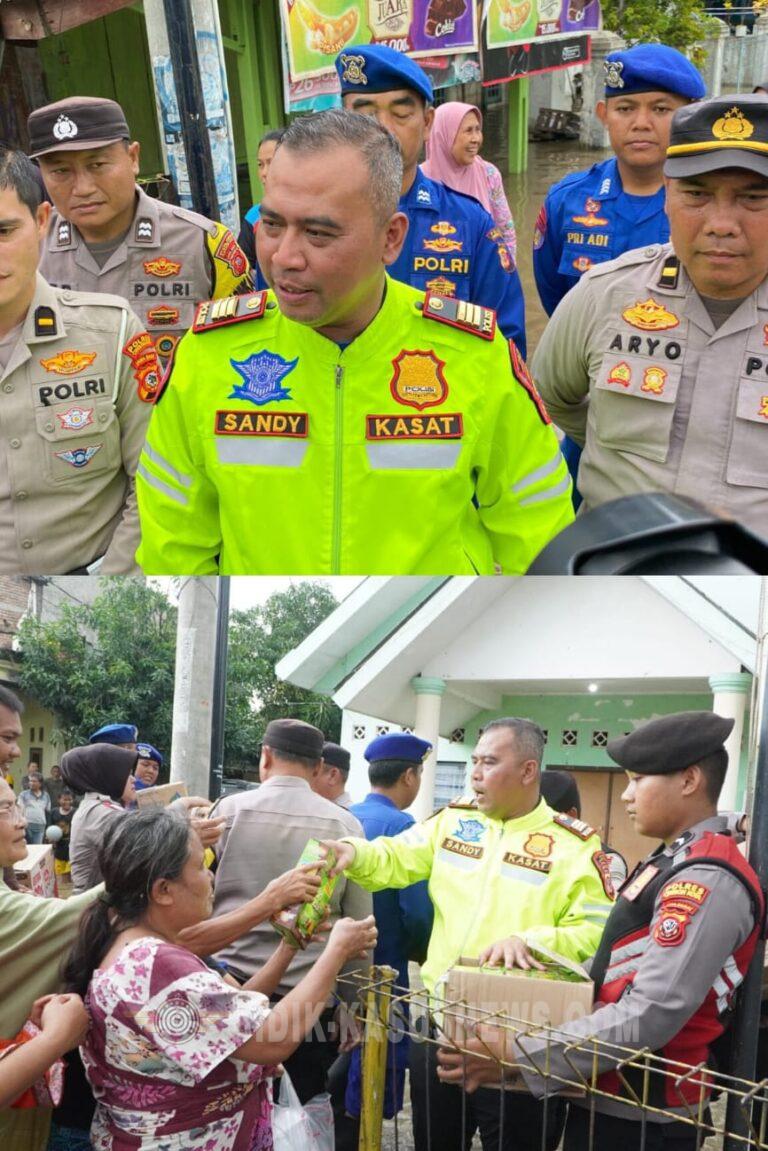 Wujud Empati, Polres Cirebon Kota Salurkan Bantuan Logistik untuk Korban Banjir di Villa Intan