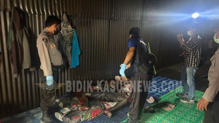 Warga Sungai Pandan Hulu Ditemukan Meninggal di Rumahnya, Polisi Lakukan Olah TKP dan Evakuasi ke RSUD Pembalah Batung