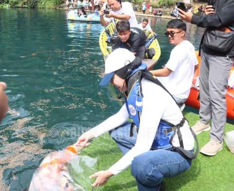 Kapolres Majalengka Hadiri Kegiatan Penebaran Bibit Ikan Koi di Objek Wisata Situ Cipanten