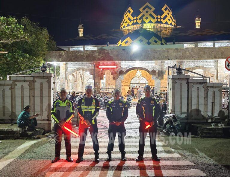 Satlantas Polres HSU Amankan Shalat Tarawih, Lalu Lintas di Sekitar Masjid Raya At Taqwa Tetap Lancar
