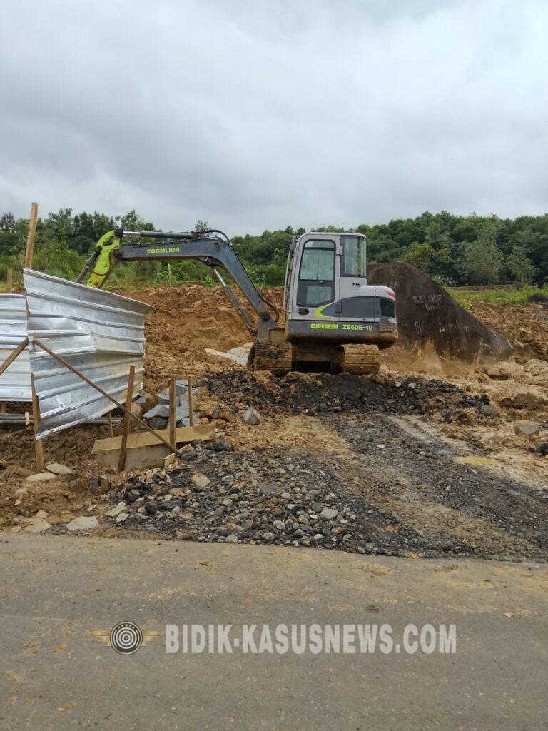 Pengerukan Lahan Perumahan di Watukumpul Disorot Warga, Penjualan Batu Galian Diduga Belum Jelas Izin