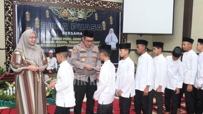 Pererat Silaturahmi Ramadan, Kapolres Hulu Sungai Utara Gelar Buka Puasa Bersama Insan Pers, Tokoh Agama dan Santuni Anak Yatim