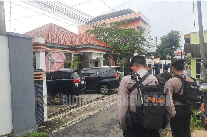 KPK Geledah Rumah Eks Pj Sekda Pati, Amankan Dokumen dan Barang Bukti Elektronik