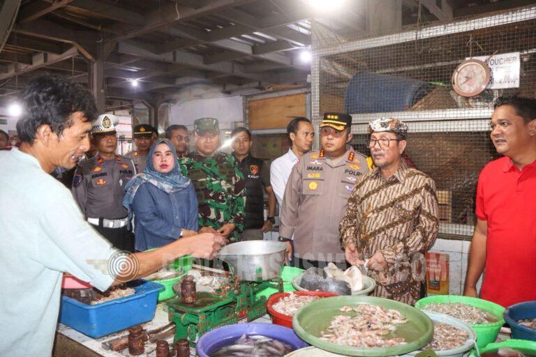 Jelang Ramadan 1447 H, Kapolresta Cirebon dan Forkopimda Sidak Dua Pasar, Pastikan Harga Sembako Stabil dan Stok Aman