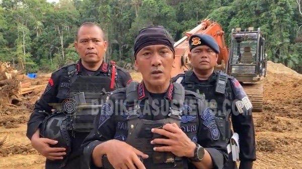Polda Sumut Sita 12 Eskavator di Tambang Emas Ilegal Madina