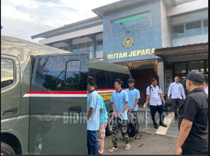 Rutan Jepara Lakukan Pemindahan 10 Narapidana ke Lapas Pati untuk Penataan Hunian