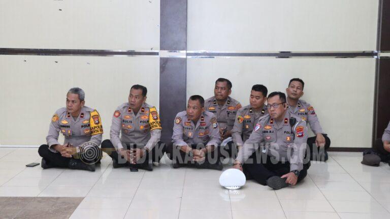 Perkuat Kesiapsiagaan, Polres Hulu Sungai Utara Beri Penyegaran Materi Dalmas dan Penggunaan Kekuatan kepada 125 Personel