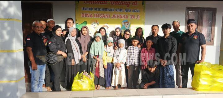 Ramadan Penuh Kepedulian, Squad Nusantara DPC Jepara Berbagi Takjil di Dua Panti Asuhan