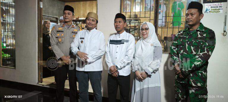 Polres HSU Hadiri Safari Ramadan di Amuntai Selatan, Wakil Gubernur Kalsel Serahkan Bantuan untuk Masjid dan Warga