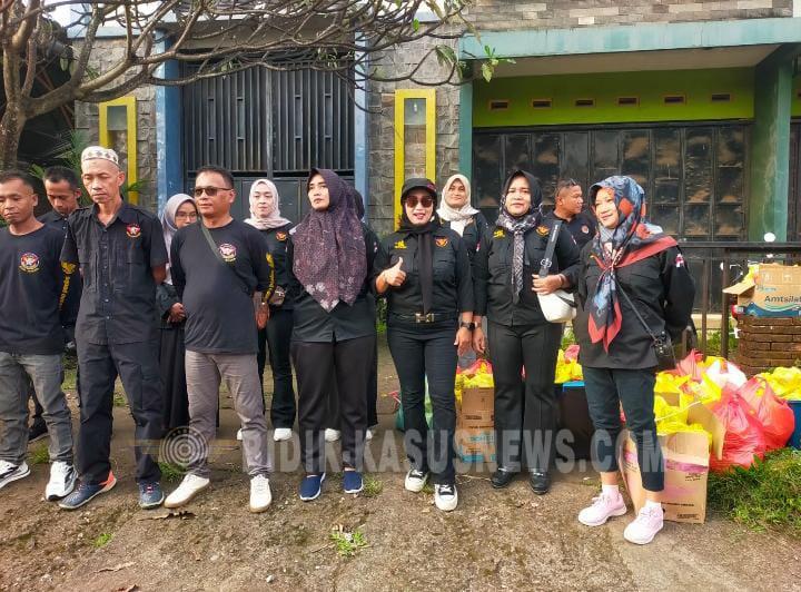 450 Bungkus Takjil Dibagikan Squad Nusantara Ranting Tahunan kepada Masyarakat