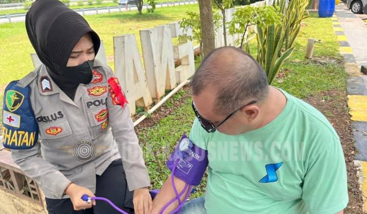 Di Tengah Arus Mudik, Dokkes Polres Majalengka Siaga Jaga Kesehatan Pemudik di Tol Cipali