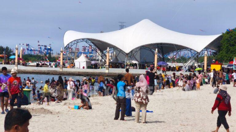 Wisata Lebaran Memuncak, Ancol Kebanjiran Pengunjung di Hari Kedua