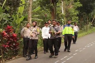 Kapolres Majalengka Bersama Tim TAA Dit Lantas Polda Jabar Cek TKP Laka Lantas Maniis Cingambul