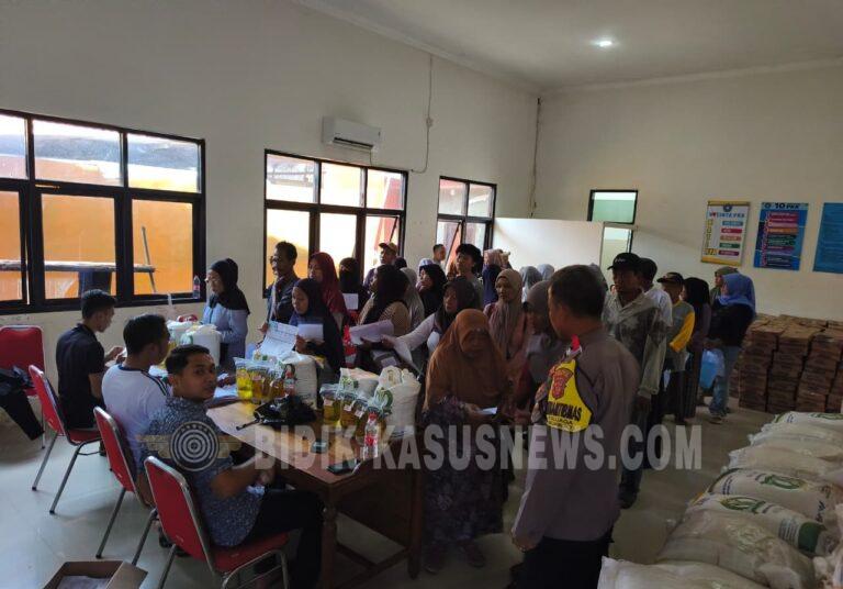 Ribuan Warga Kalijaga Terima Bantuan Pangan, Polisi Turun Langsung Kawal Distribusi