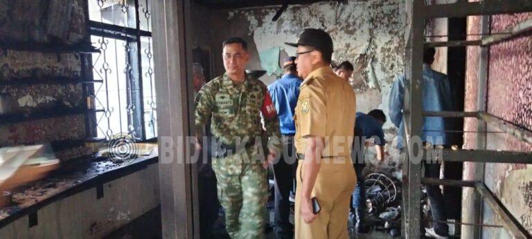 Respons Cepat Babinsa Koramil 410-05/TKP Padamkan Kebakaran Cafe di Bandar Lampung