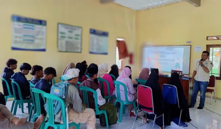 PKBM Makmur Ciracap Perkuat Keterampilan Siswa Lewat Kursus Bahasa Inggris dan “Life Skill”
