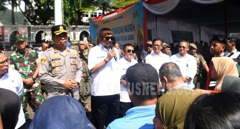 Warga Serbu Gerakan Pangan Murah di Alun-alun Palabuhanratu, Ribuan Kupon Ludes