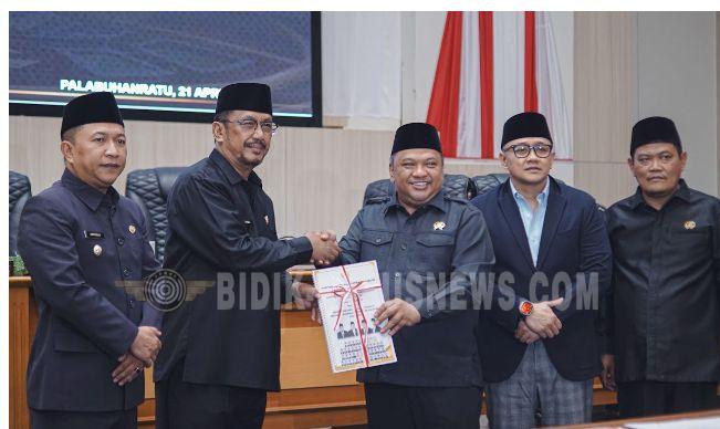 Rekomendasi LKPJ 2025 Resmi Diserahkan, DPRD: Implementasikan dalam Bentuk Langkah Nyata