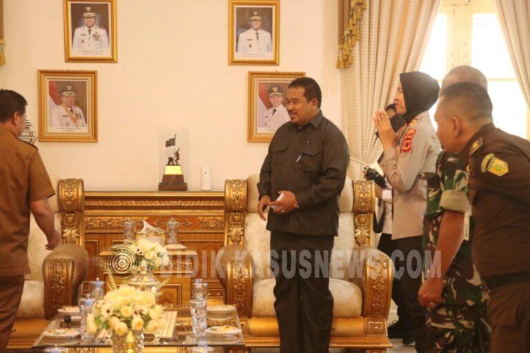 Kapolres Majalengka Hadiri Forum Silaturahmi Serikat Pekerja Bersama Pemerintah Dan Forkopimda