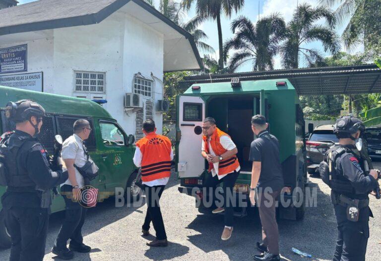 Detasemen Gegana Satbrimob Polda Sumsel Laksanakan Pengawalan dan Pengamanan Sidang Tipikor Tahanan KPK di PN Kelas IA Palembang