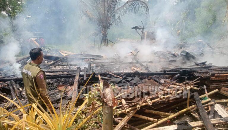 Korsleting Listrik Diduga Penyebab Kebakaran Rumah Panggung di Ciracap