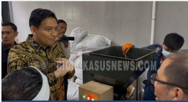 Perkuat Sinergi Pengelolaan Sampah,Bupati Indramayu Luki Hakim Hadiri Rakor Khusus di Bale Pakuan Bandung