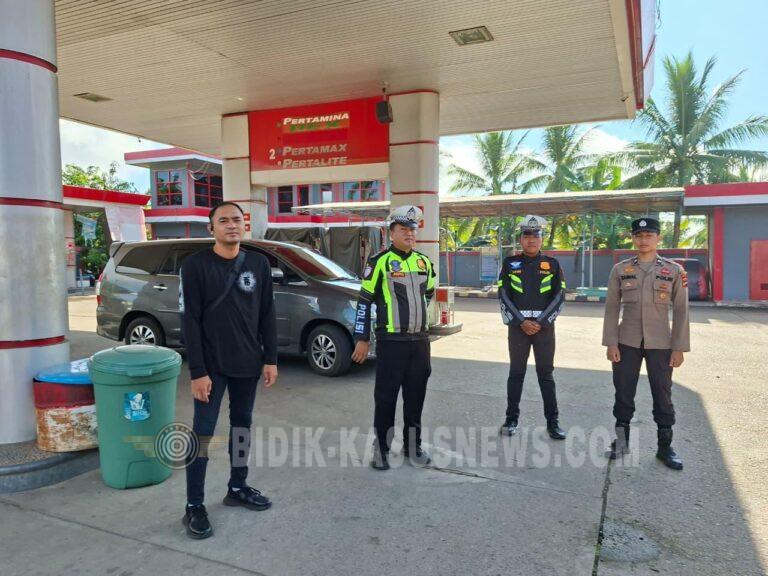 Polsek Amuntai Tengah Pantau Distribusi BBM di SPBU Muara Tapus dan Banua Lima, Situasi Aman dan Kondusif