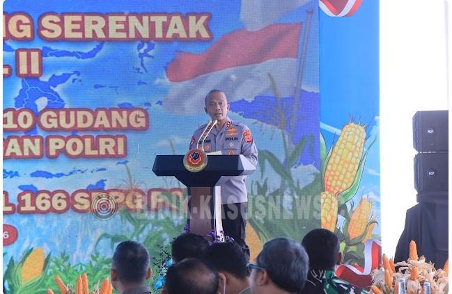 Kapolda Jawa Barat Dorong Petani Lepas dari Tengkulak dalam Panen Raya Jagung di Indramayu