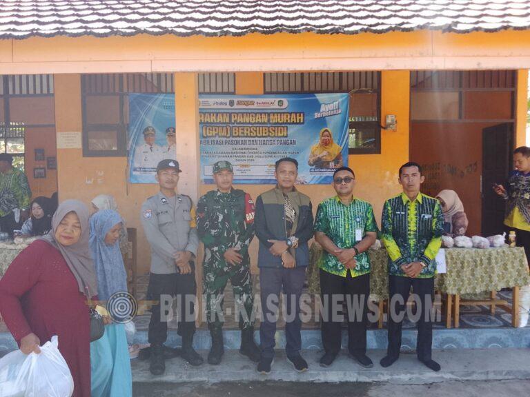 Gerakan Pangan Murah Bersubsidi di Pulau Damar Disambut Antusias Warga, Polri Hadir Pastikan Kegiatan Aman dan Lancar