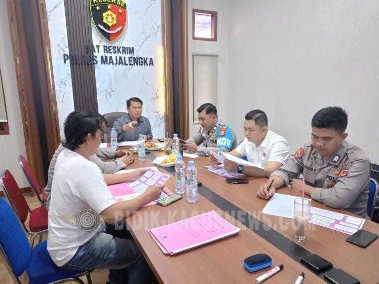Kasiwas Polres Majalengka AKP Dodo Haryanto Bersama Anggota Mengikuti Gelar Perkara di ruang Sat reskrim
