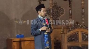 Ustadz Badrudin Tekankan Tiga Nilai Utama bagi Jamaah Haji Kloter 13 Sukabumi